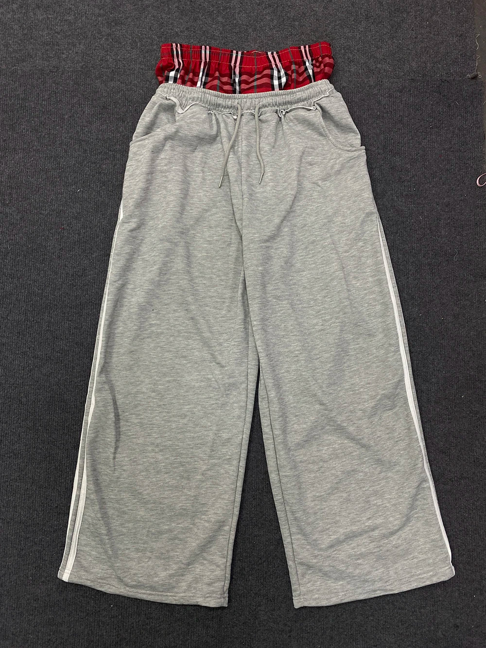 American Retro College Style Loose Fit Two-Piece Set with Double Waist Head Fake Bathroom Pants for Sports Leisure 2026 Fashion